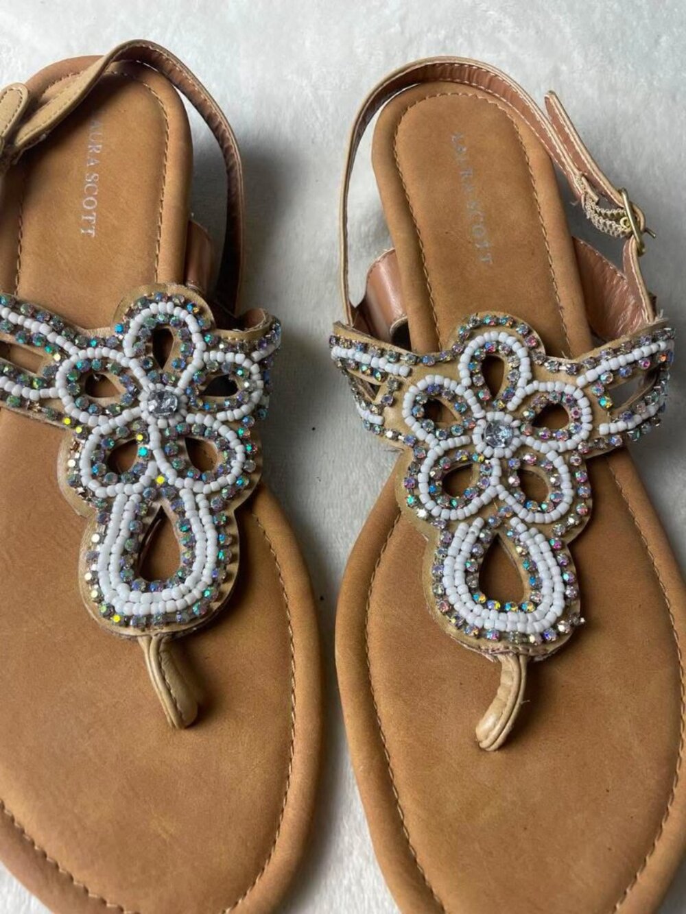 EUC Laura Scott Beaded Thong Sandals size 8.5 - Picture 2 of 6